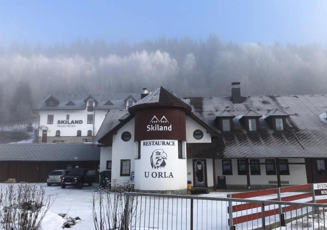 Penzion U Orla Petrikov Kültér fotó
